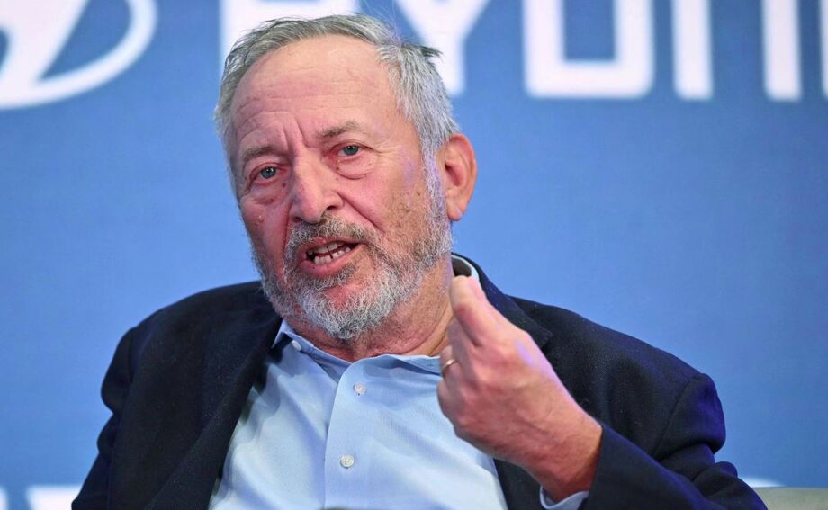 Relação de Lawrence Summers com Jeffrey Epstein será investigada por Harvard.