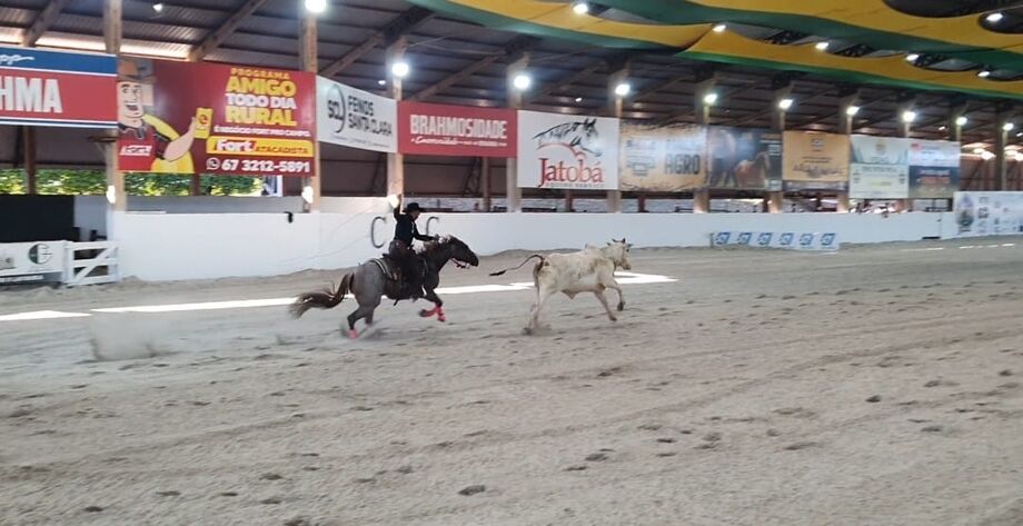 CLC recebe neste fim de semana a 8ª etapa do laço comprido e bailão gratuito com o grupo Pé de Cedro