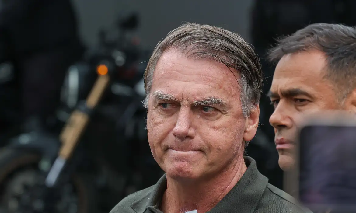 Câmara aprova projeto que reduz penas de Bolsonaro