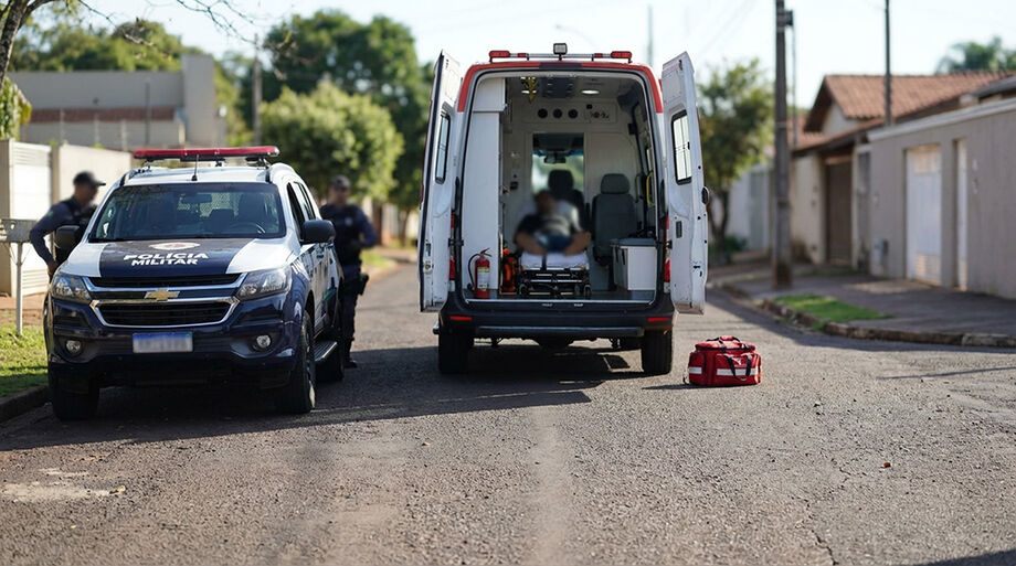 Dramatização do ocorrido / Vítima foi levada à Santa Casa após relatar agressão em bairro da Capital.