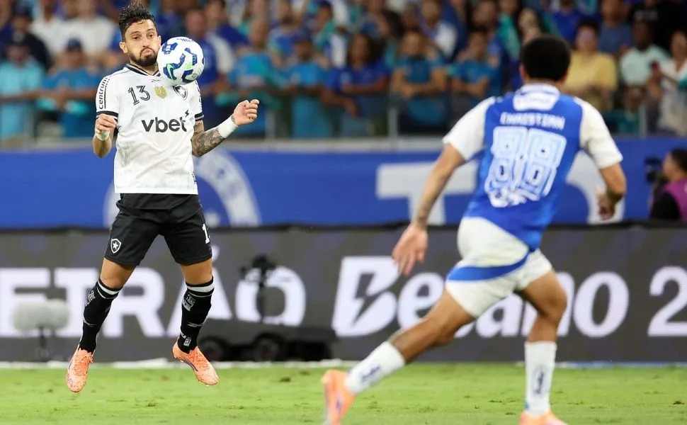 Botafogo garante empate nos acréscimos e segue vivo na luta pela Libertadores.