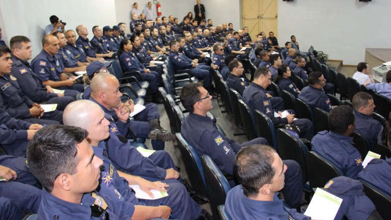 SESDES abre 50 vagas para capacitação de guardas no uso de pistola .40 em Campo Grande.