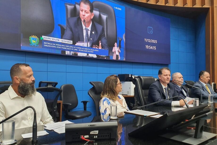 Implemento agrícola solicitado por Renato Câmara deve beneficiar produtores de leite que sofrem com a entressafra do pasto.