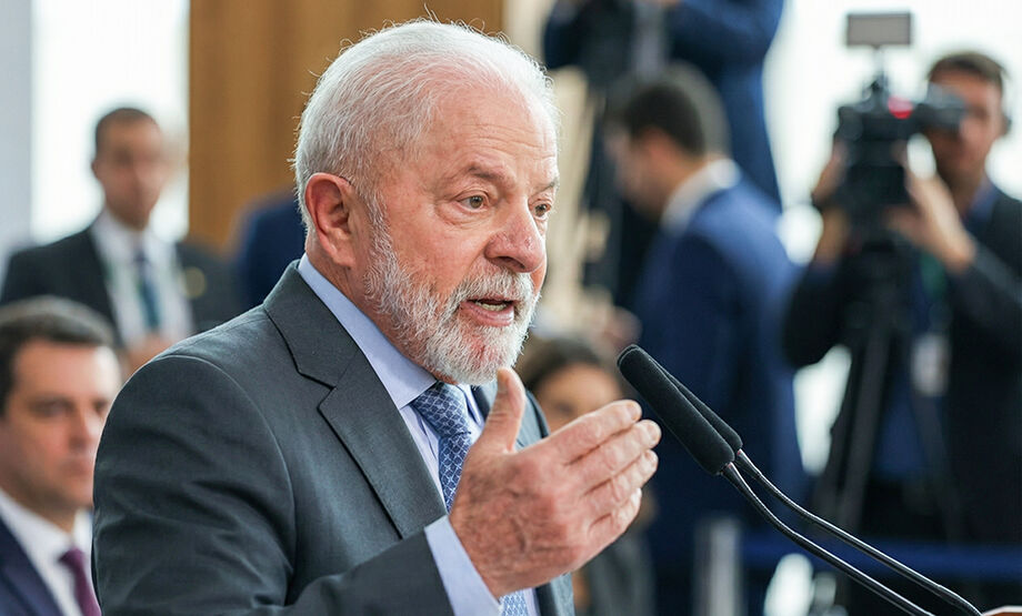 Lula durante reunião na Granja do Torto, onde defendeu a criação do Ministério da Segurança Pública após aprovação da PEC.