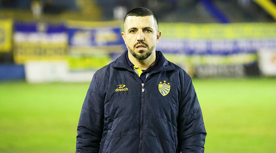 Dourados AC apresenta Ariel Lanzini e inicia pré-temporada no Saraivão para o Estadual 2026.