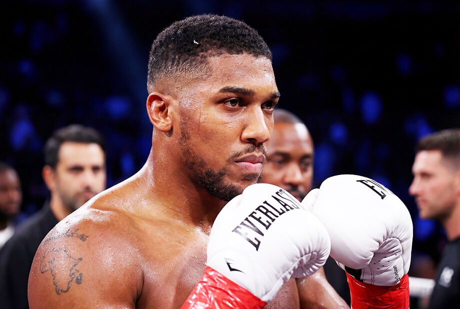 Anthony Joshua sofreu acidente de carro na Nigéria que deixou duas pessoas mortas, segundo jornal britânico.