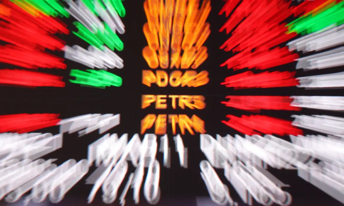 Ibovespa cai 4,31% e dólar dispara após anúncio político que gerou nervosismo no mercado financeiro.