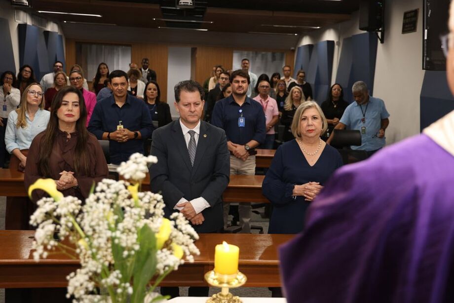 Santa Missa de encerramento do ano aconteceu na manhã desta terça-feira (09) na Assembleia Legislativa