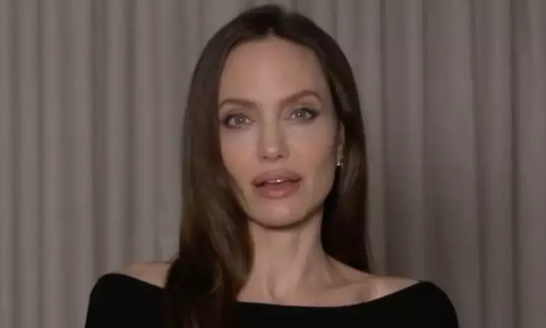 Angelina Jolie realizou uma mastectomia dupla em 2013 devido à sua predisposição genética ao câncer