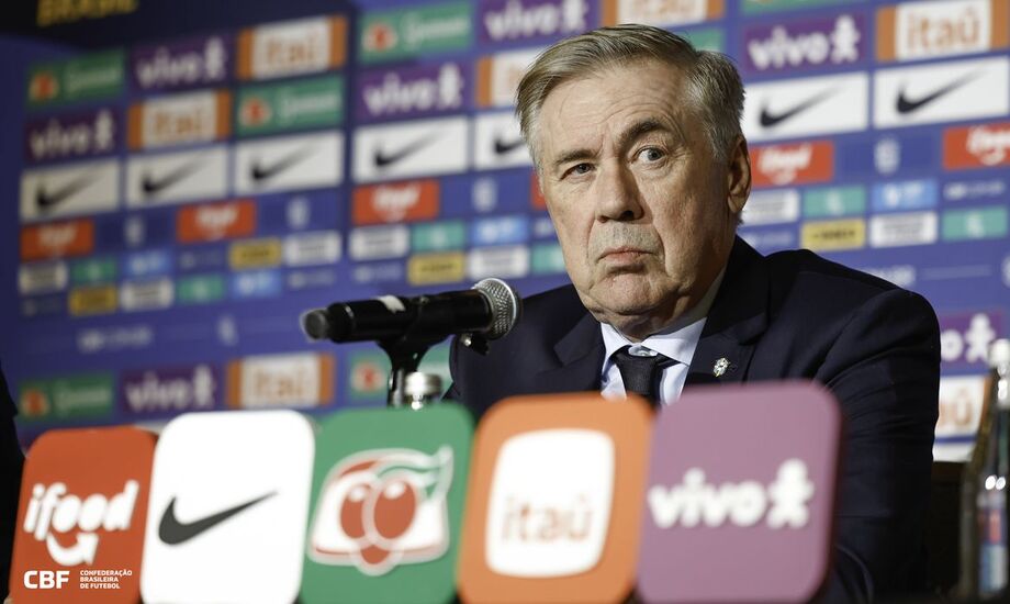 O técnico italiano, Carlo Ancelotti.