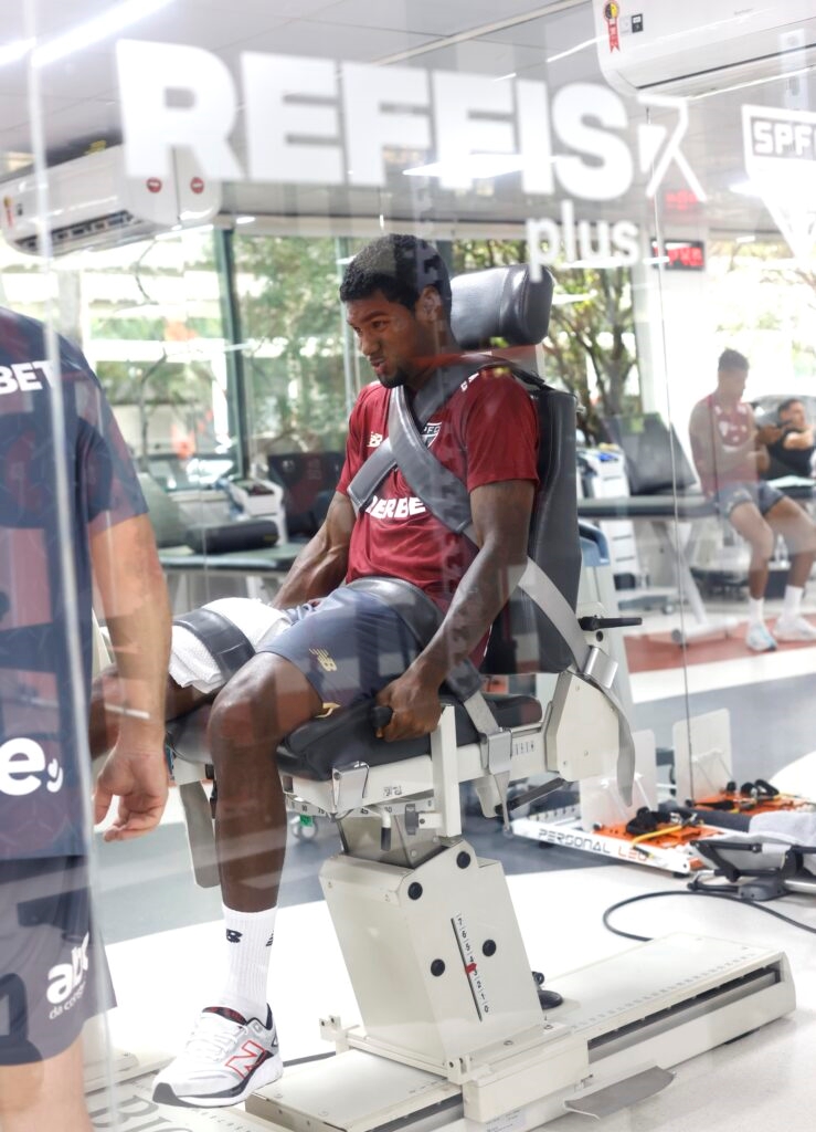 Reffis Plus em ação no CT da Barra Funda: São Paulo reforça área de saúde após ano com 49 lesões e nove cirurgias em 2025.