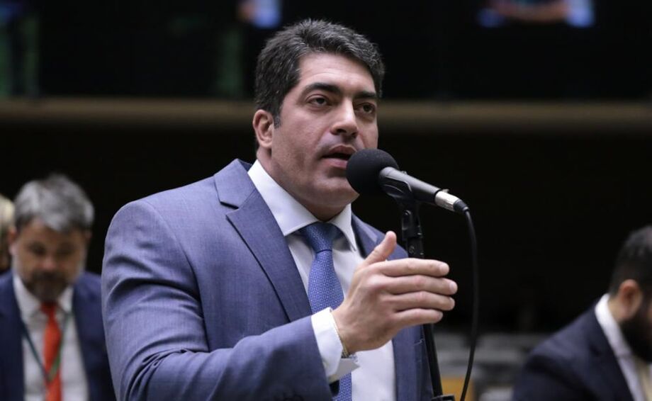 Otto Alencar Filho tomou posse como conselheiro do TCE da Bahia após renunciar ao mandato de deputado federal.