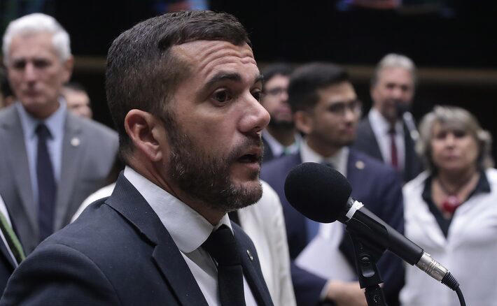 O deputado federal Carlos Jordy (PL-RJ) é alvo de operação da PF.