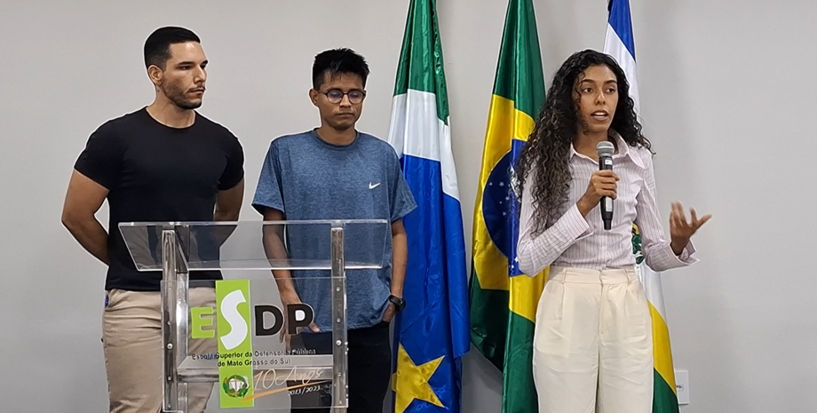 Leonel Hamana Figueiredo, Daniel de Oliveira Ezidio e Ariadne são alunos de Medicina que recebem o MS Supera