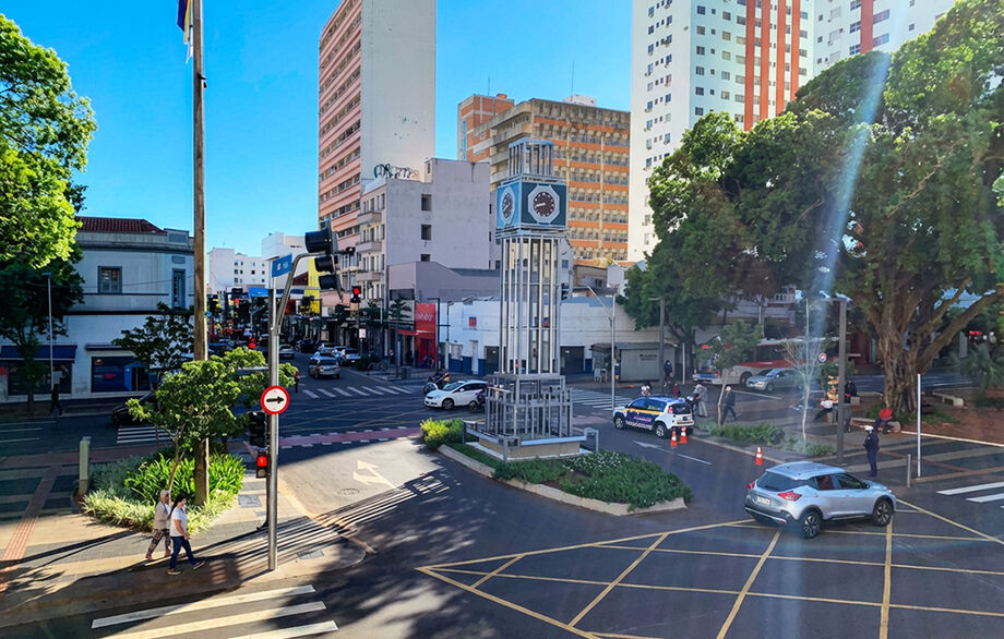 Programação cultural do fim de semana em Campo Grande inclui teatro, música e Natal na praça