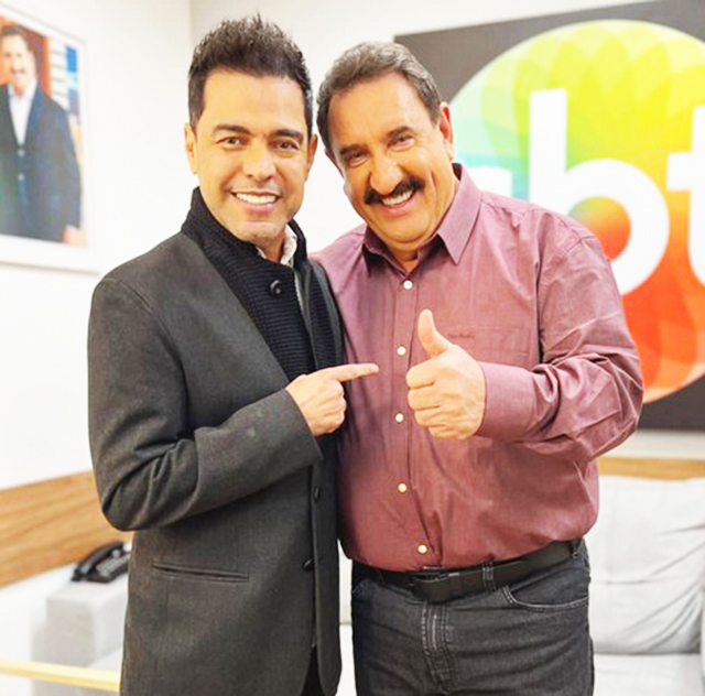 Ratinho respondeu às críticas sobre SBT News e reafirmou que a emissora não tem lado político.