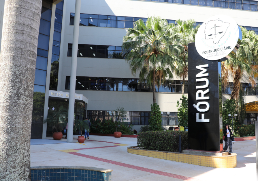 Decisão da 2ª Vara de Direitos Difusos de Campo Grande garante que alunos recebam de volta tudo o que pagaram por cursos sem validade legal.