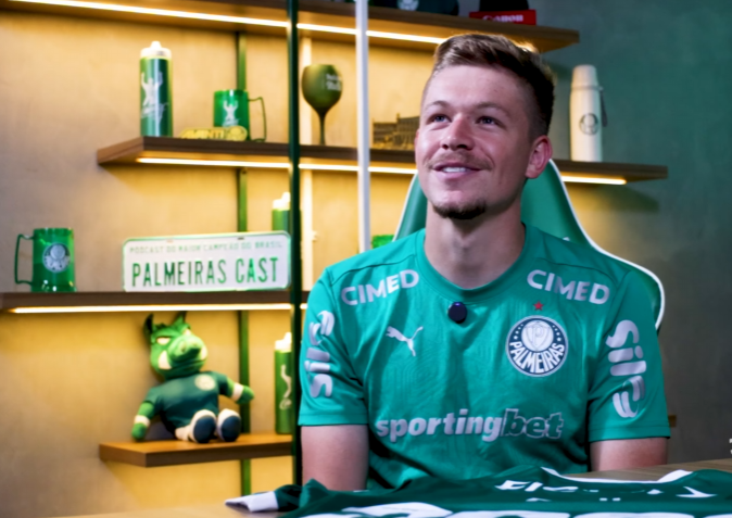 Bruno Fuchs celebra contrato definitivo com o Palmeiras: Meta pessoal era permanecer por muitos anos.