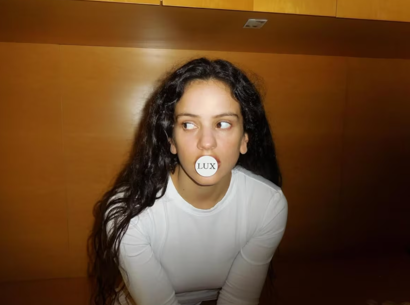 Rosalía anuncia turnê 'Lux' no Brasil