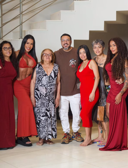 Mesmo separados, Belo e Gracyanne celebraram o Natal em família