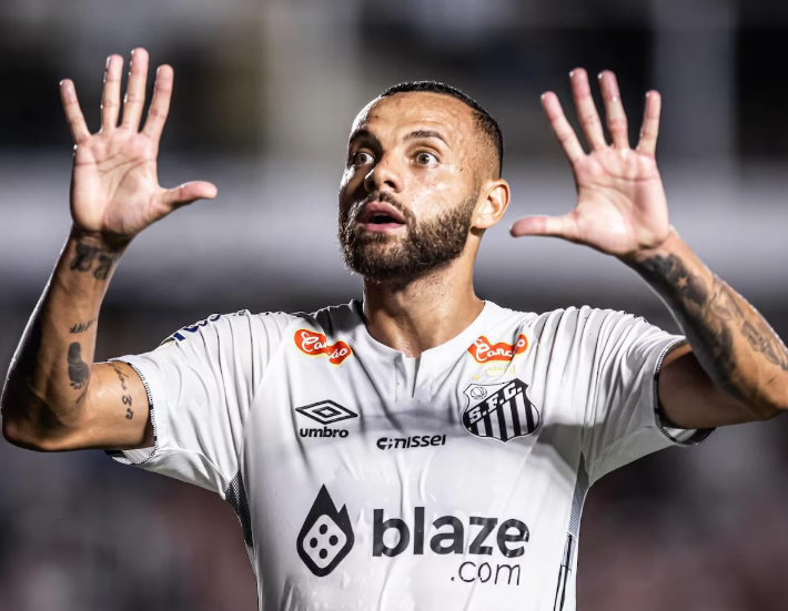 Guilherme deve vestir a camisa do Houston Dynamo no próximo ano.