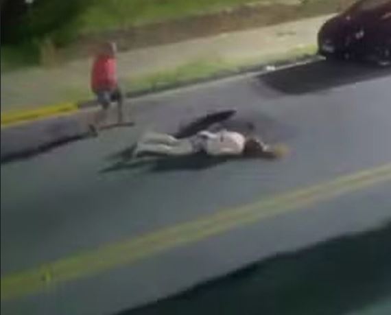 Mulher de 41 anos foi agredida com um tacho em Várzea Paulista e socorrida para hospital da cidade.