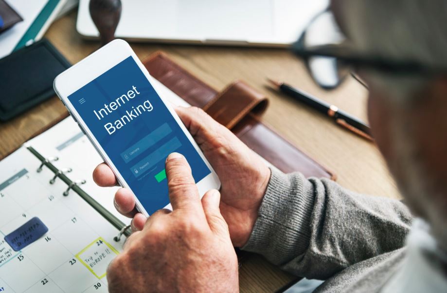 Fintechs ganham espaço no Brasil, mas setor vê risco com aumento da carga tributária