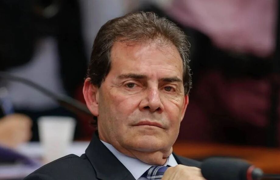 Relator Paulinho da Força afirma que novo texto reduz pena de Bolsonaro para dois anos e quatro meses.