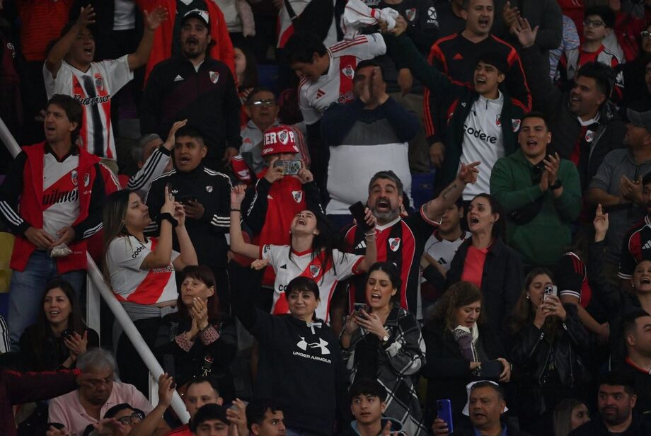 River Plate depende de título do Boca Juniors para estar na Libertadores.