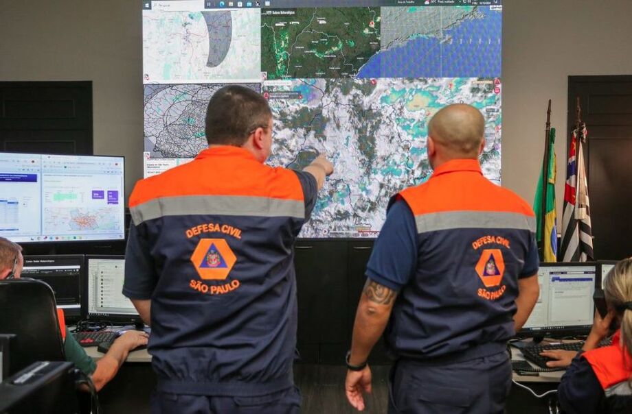 Defesa Civil alerta para temporais e queda de temperatura em SP, com maior impacto no litoral entre terça (16) e quarta (17).