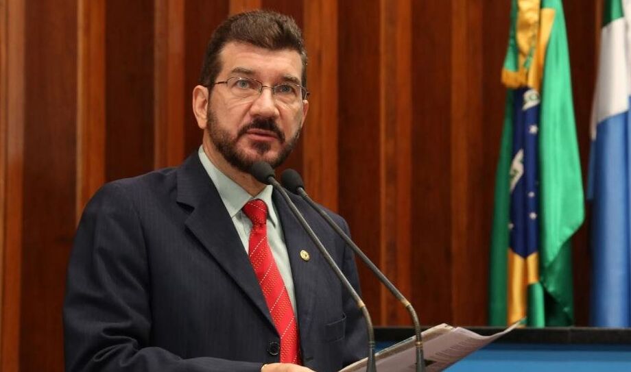 Projeto de Lei de Pedro Kemp garante que crianças com TEA ou alergias alimentares possam levar alimentos próprios para escolas e outros espaços públicos.