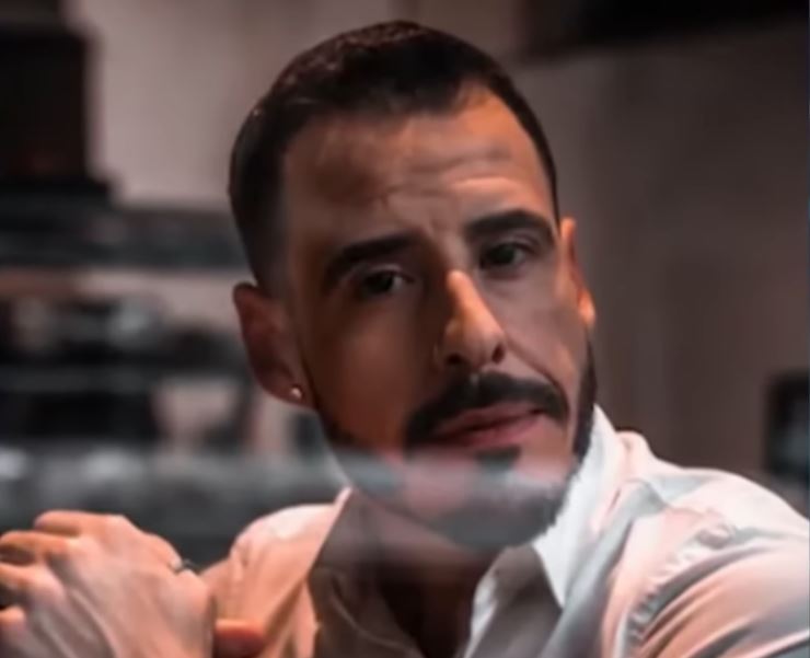 Thiago Schutz publicou vídeo negando tentativa de estupro e afirmando que houve agressões mútuas.