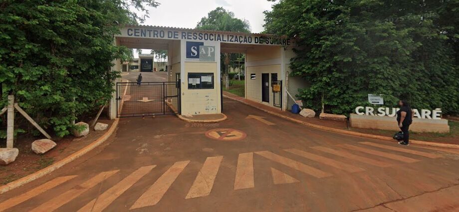 CaptuCadeia Pública de Sumaré, onde seis presos fugiram após audiência de custódia no domingo.rar