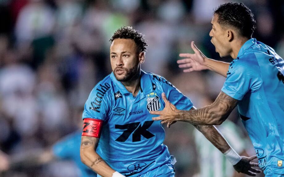 Neymar marcou três gols na vitória o Santos sobre o Juventude.