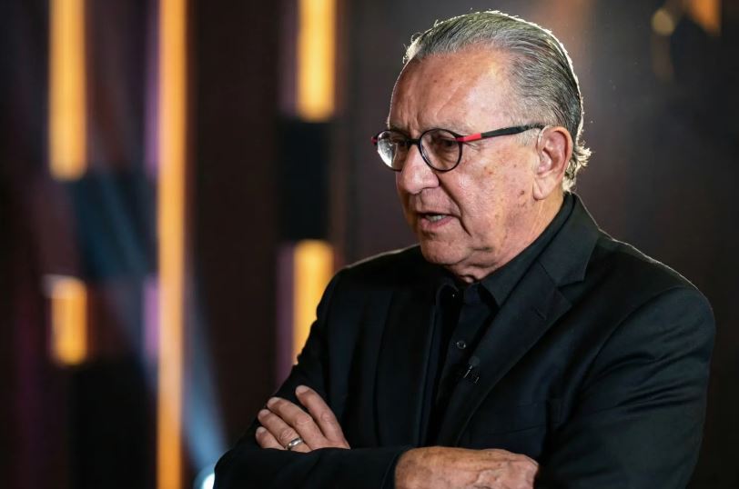 Galvão Bueno recebeu alta neste sábado após ficar em observação médica na Santa Casa de Londrina