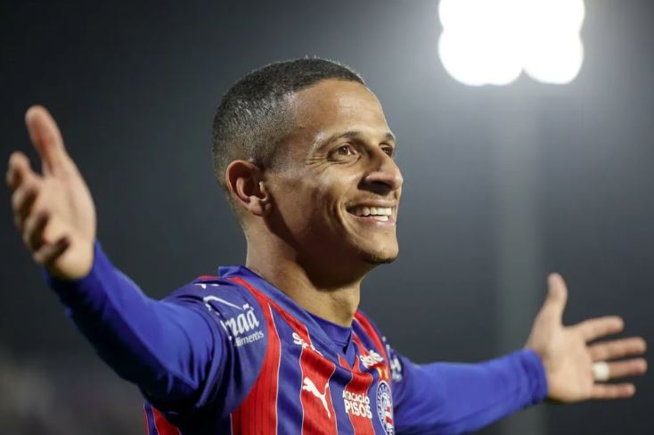 Luciano Juba renovou contrato com o Bahia até 2029 após temporada de destaque pelo clube