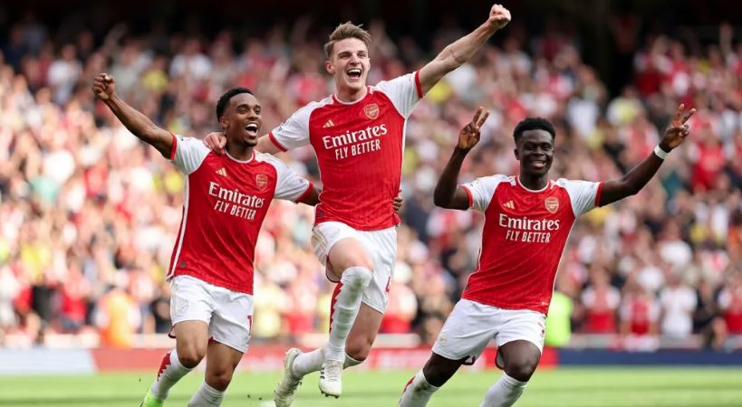 Arsenal venceu o Brighton em casa e manteve a liderança da Premier League
