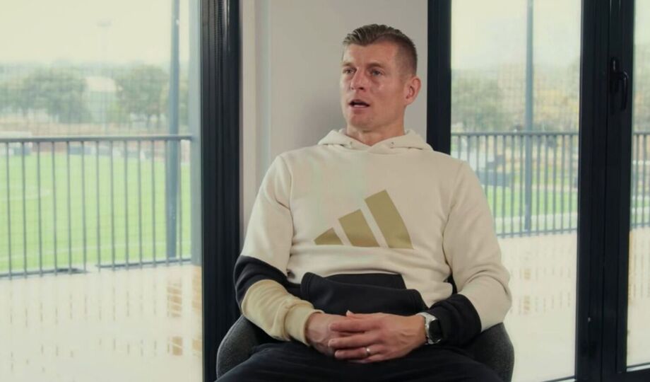 Toni Kroos comentou sobre futebol brasileiro, carreira e seleção em entrevista à Romário