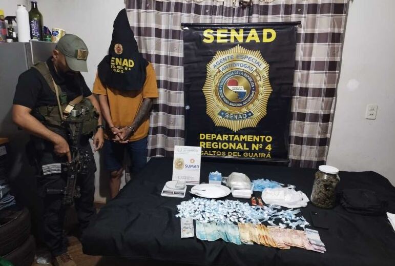Cocaína e equipamentos usados no preparo da droga apreendidos pela Senad em casa utilizada como centro de distribuição