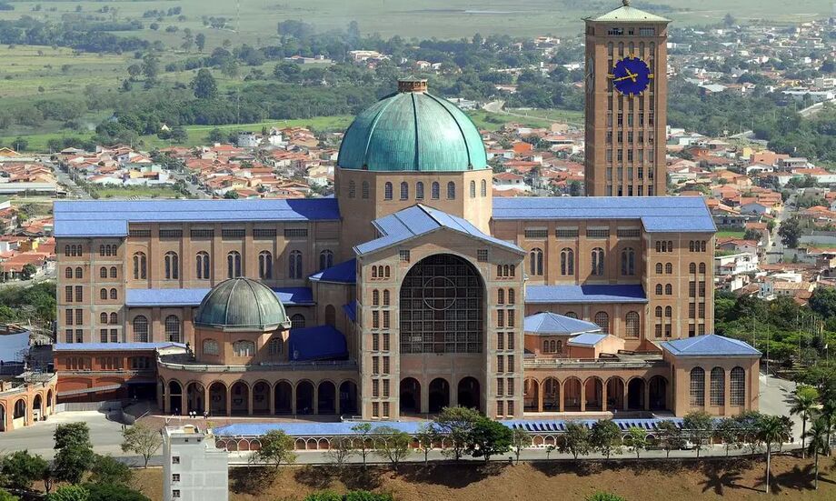 Santuário Nacional de Aparecida, no interior de São Paulo