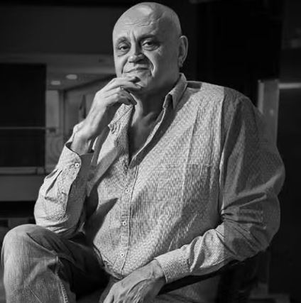 Oscar Maroni, empresário e dono da boate Bahamas, morreu aos 74 anos; causa da morte não foi divulgada.