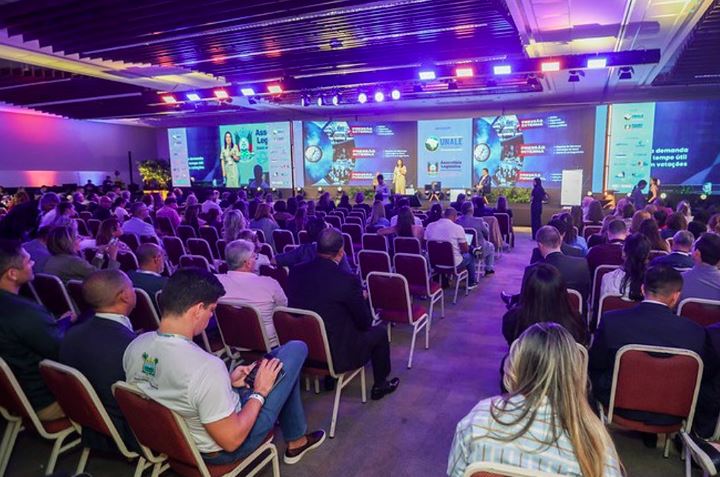 Representantes da ALEMS participam da Conferência Nacional da Unale: debates sobre inovação, educação legislativa e valorização dos servidores