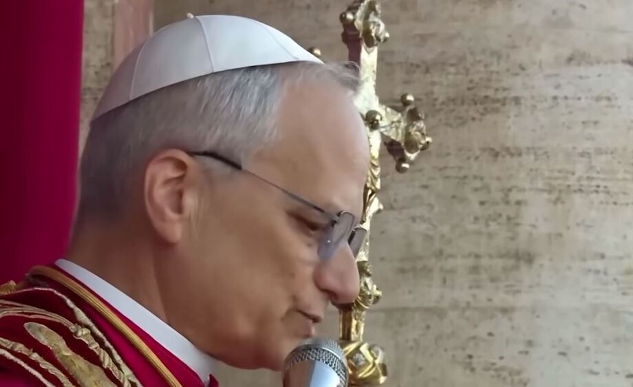 Decisões do papa Leão XIV redefinem papel da sexualidade no casamento e posição de Maria na redenção.