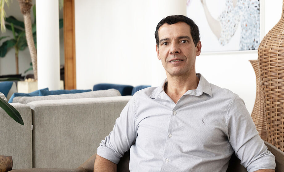 André Neves  economista, empresário e autor do livro O Ego não é seu inimigo.