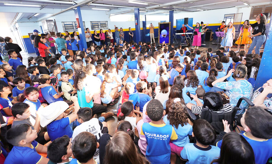 Dourados em 2025 atendeu mais de 30 mil alunos na Rede Municipal de Ensino.