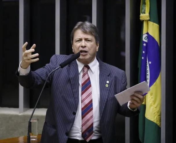 Bibo Nunes foi destituído após votar a favor da suspensão de Glauber Braga, indo contra o PL.