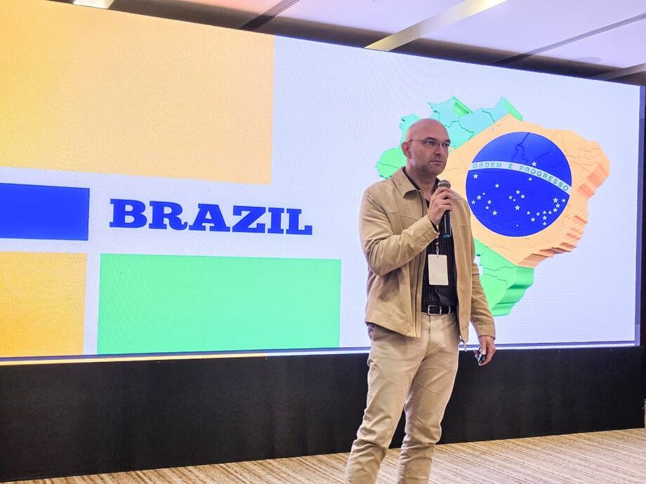 Hélio Daher apresentou experiência de Mato Grosso do Sul em transformação digital da educação para gestores de 15 estados no evento na Índia.