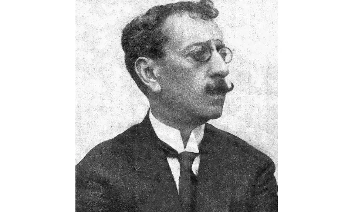 Semana marca 160 anos do nascimento de Olavo Bilac e 50 anos da morte do cantor Nuno Roland