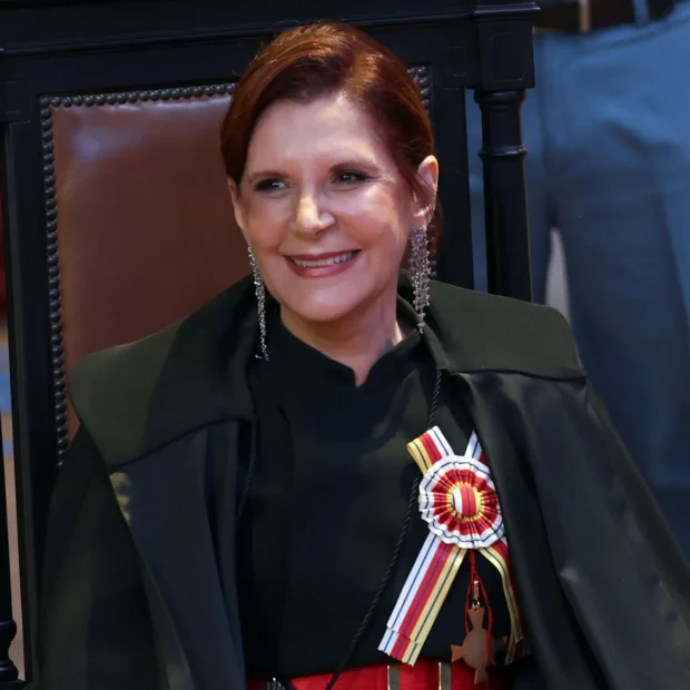 Presidente do STM, Maria Elizabeth Rocha, defende criação de código de ética para ministros de Cortes superiores.