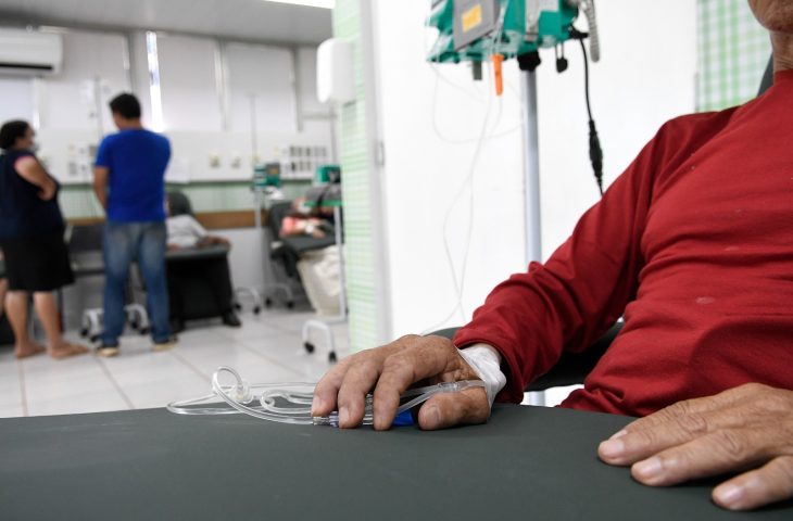 Organizada pela SES, estrutura regionalizada concentra atendimentos nas UNACON e fortalece o acesso ao tratamento pelo SUS